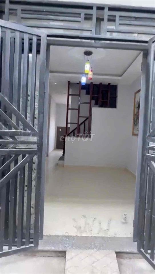 Liên hệ *** để xem nhà trực tiếp. Nhà bán giá 700 triệu, vị trí