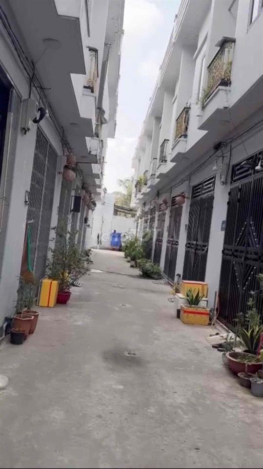 Liên hệ *** để xem nhà trực tiếp. Nhà bán giá 700 triệu, vị trí