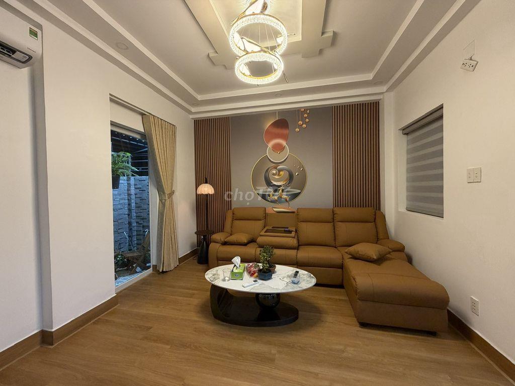 Cần bán nhà để chuyển qua chỗ ở mới gần công việc