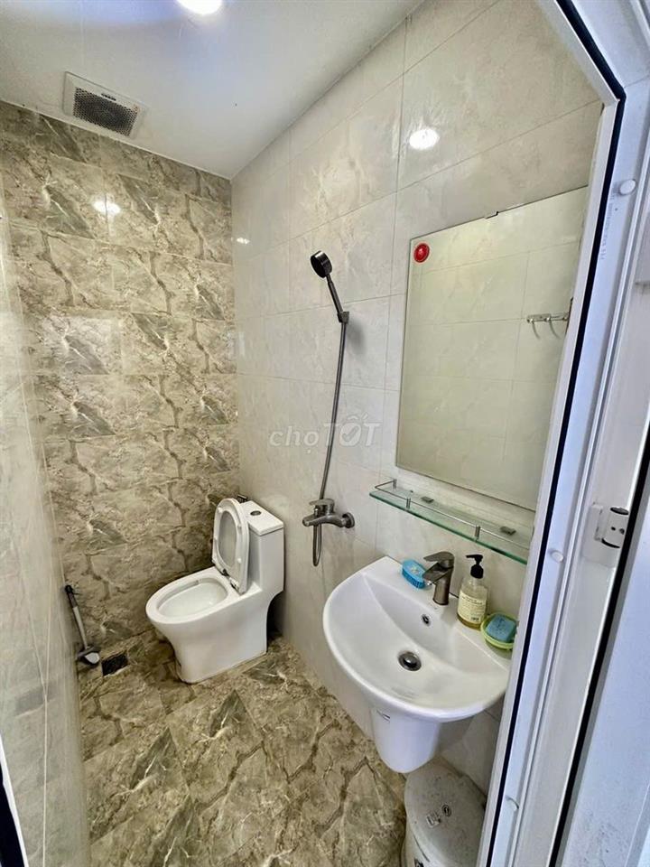 Phòng trọ hẻm 114 Lê Văn Duyệt Chợ Bà Chiểu sát Q1 full nt WC riêng
