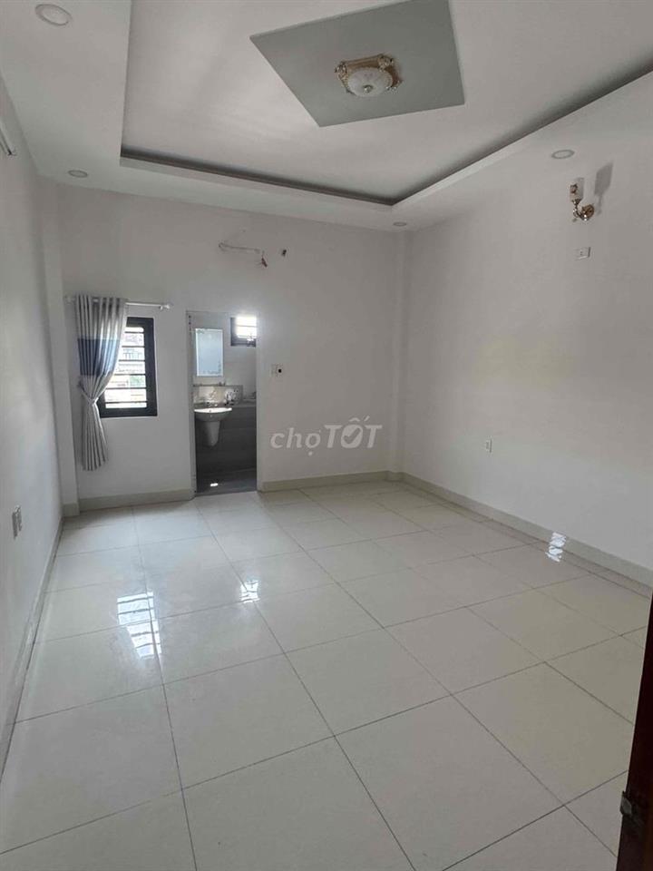 bán nhà mới xây