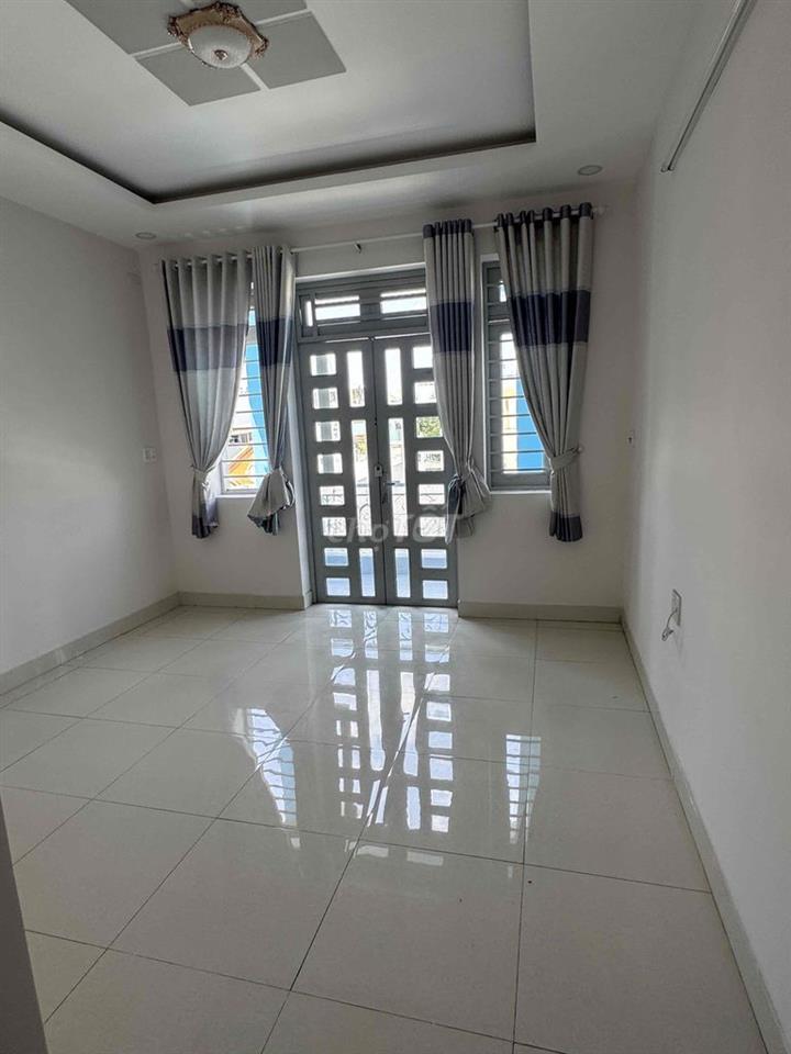 bán nhà mới xây