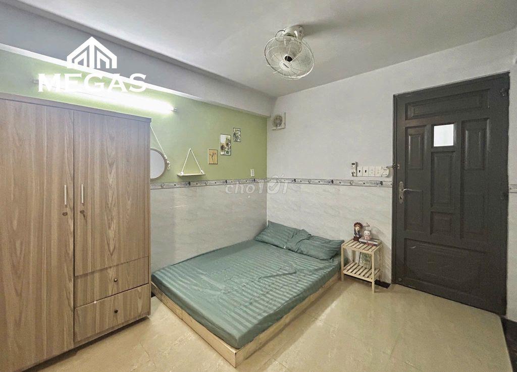 Studio đẹp - Ngay Cao Đẳng Công Nghệ Thủ Đức