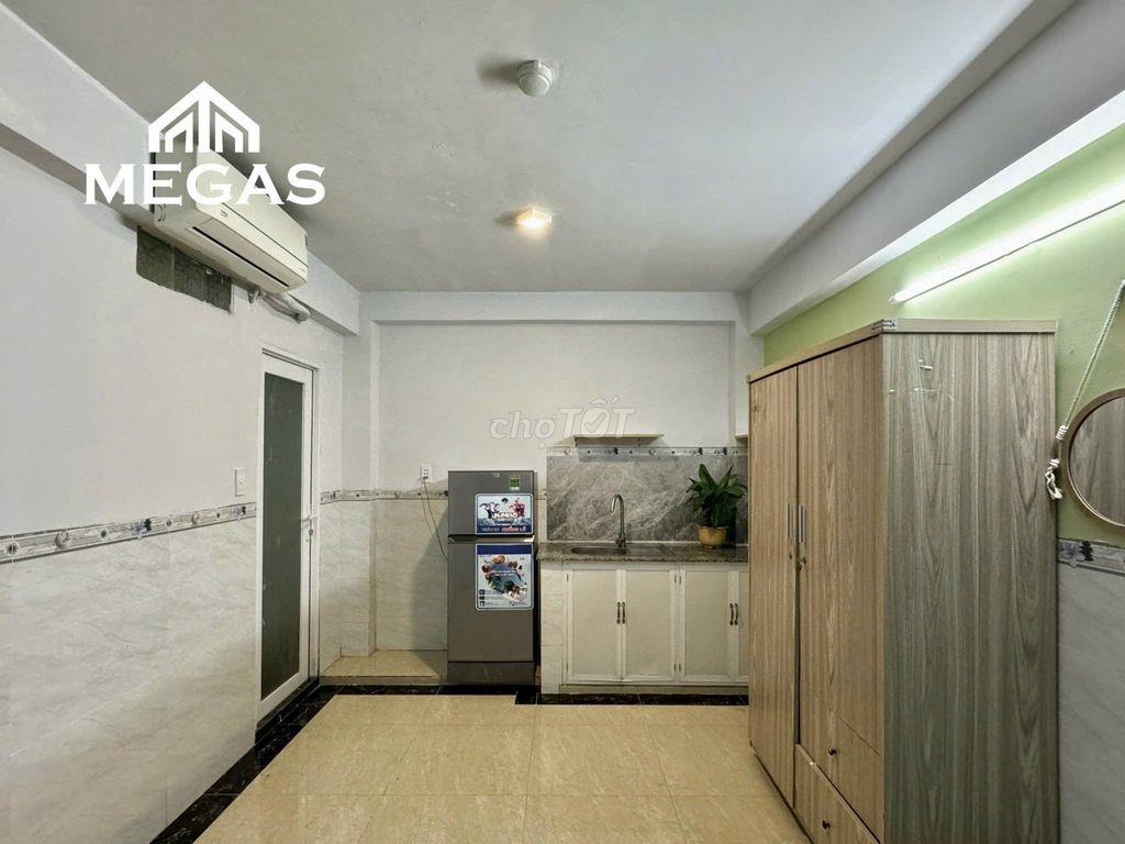 Studio đẹp - Ngay Cao Đẳng Công Nghệ Thủ Đức