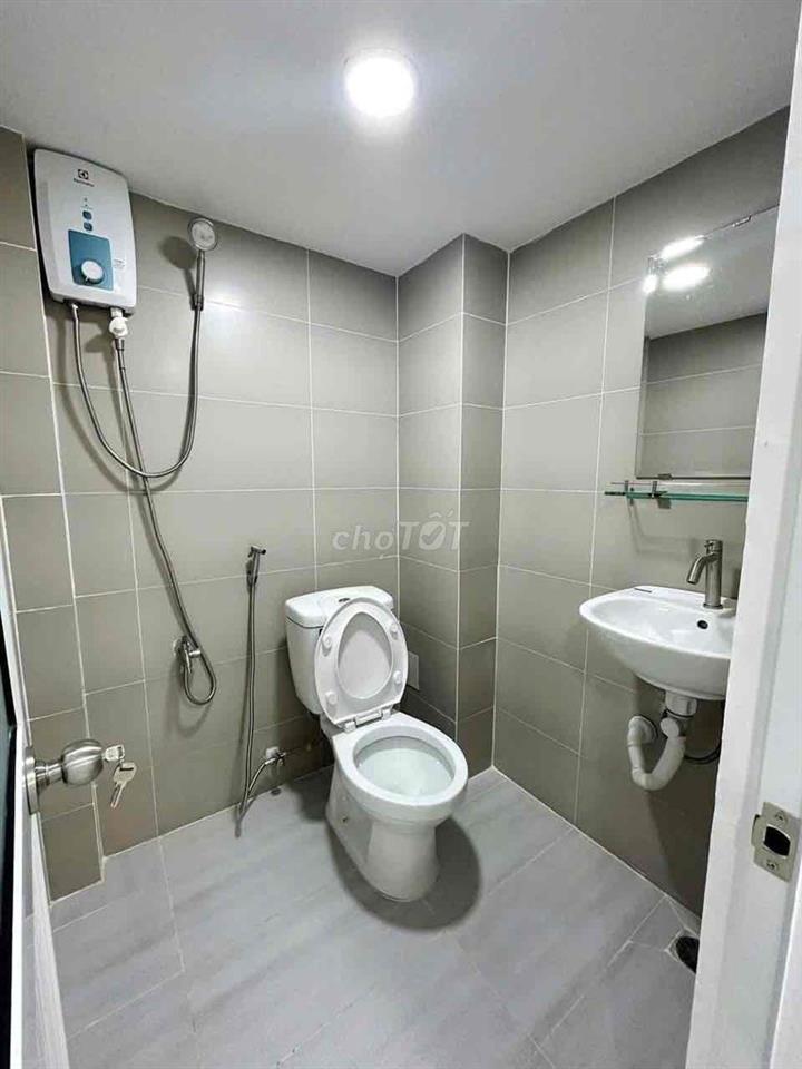 PHÒNG 1 TRỆT 1 LẦU CÓ MÁY LẠNH – GẦN ĐÌNH PHONG PHÚ, VINCOM LÊ VĂN VIỆ