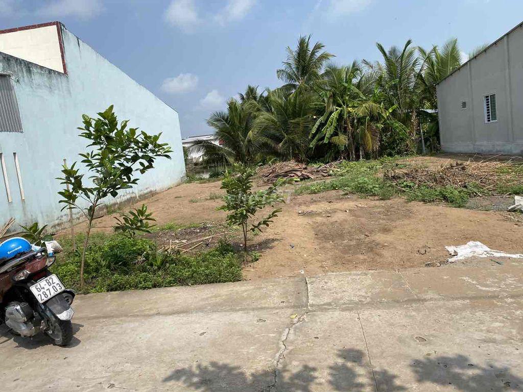 nền gần khu công nghiệp Hoà Phú