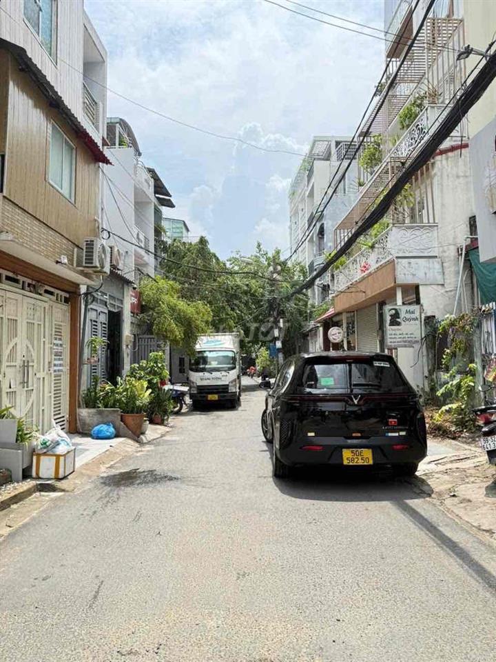 Chỉnh chủ bán nhà 4 tầng Phan Văn Trị, hẻm 7m thông, nhỉnh 6tỷ