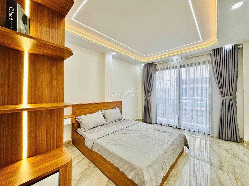 Chính chủ cho thuê nhà nguyên căn, 4 tầng, hẻm 8m thông Pham Văn Trị