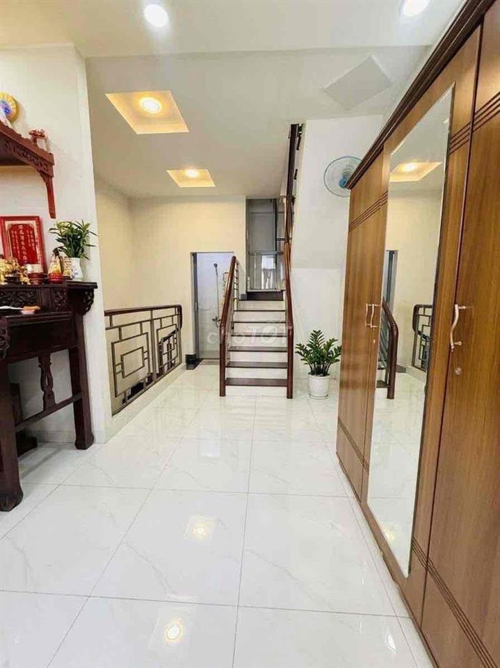 nhà thống nhất p16 hẻm xe hơi 2 tầng