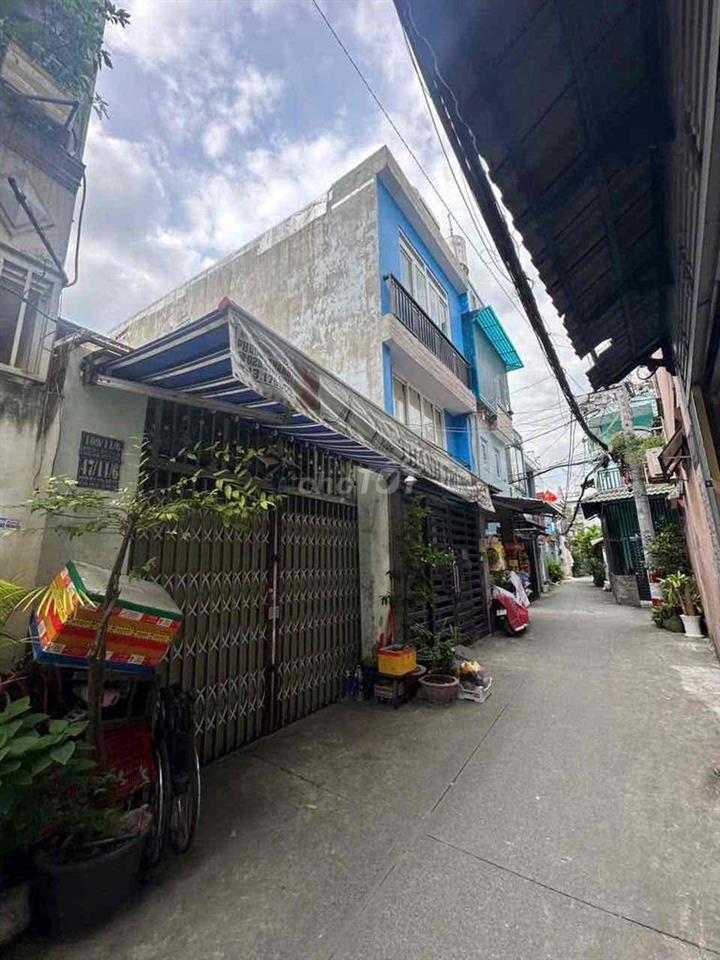 nhà thống nhất p16 hẻm xe hơi 2 tầng
