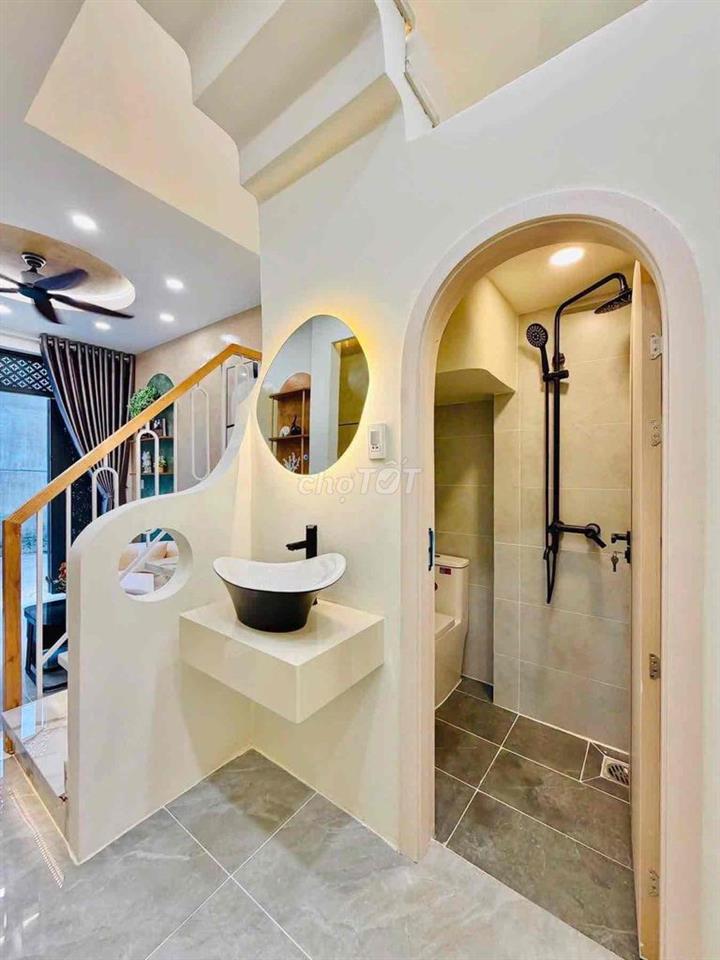 Nổi Bật 3 Tỷ 💵 3 Phòng Ngủ có Phòng Ngủ Tầng Trệt Đường Phan Huy Ích 📍
