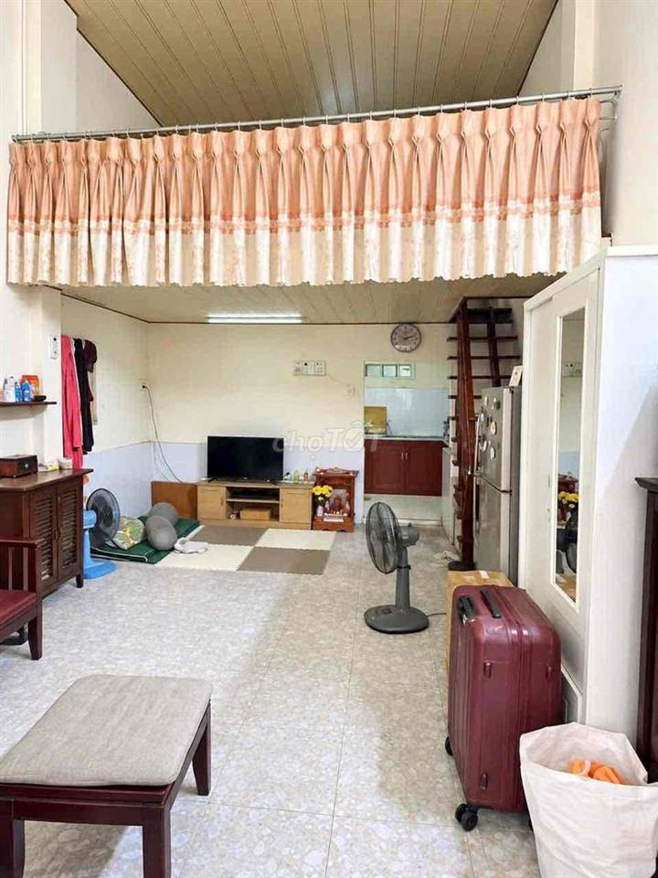 31 m² Chỉ 2 Tỷ 950 2 Phòng Ngủ hẻm 3 gác Gần mặt tiền