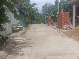 BÁN ĐẤT TẶNG NHÀ CẤP 4 SHR 65m2