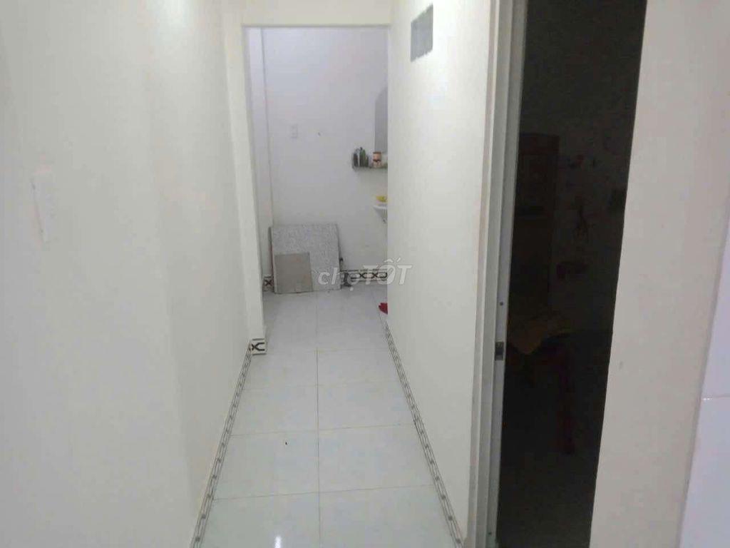 BÁN ĐẤT TẶNG NHÀ CẤP 4 SHR 65m2