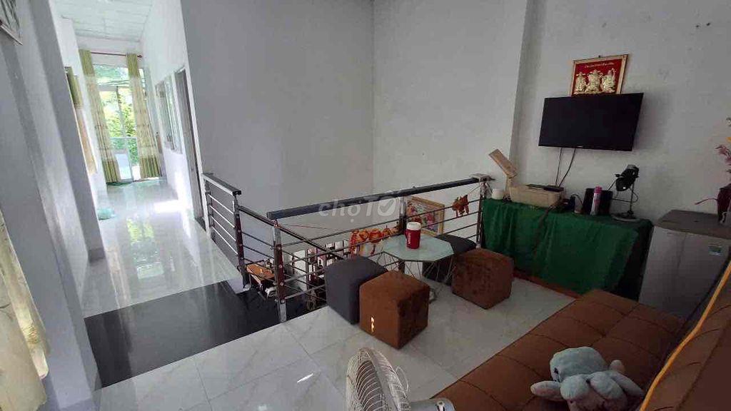 Chính chủ cần bán nhà khu tái định cư Đất Lành - phường Nam Nha Trang