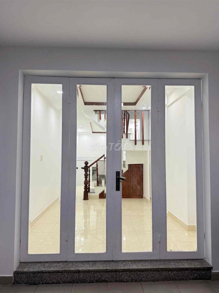 SIEU Phẩm bán đất tặng nhà 2 tầng DT 54M ( 3,10 x 18 ) đường lê văn vi