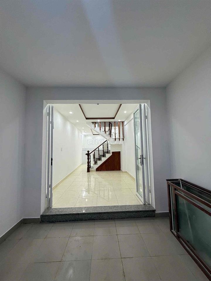 SIEU Phẩm bán đất tặng nhà 2 tầng DT 54M ( 3,10 x 18 ) đường lê văn vi