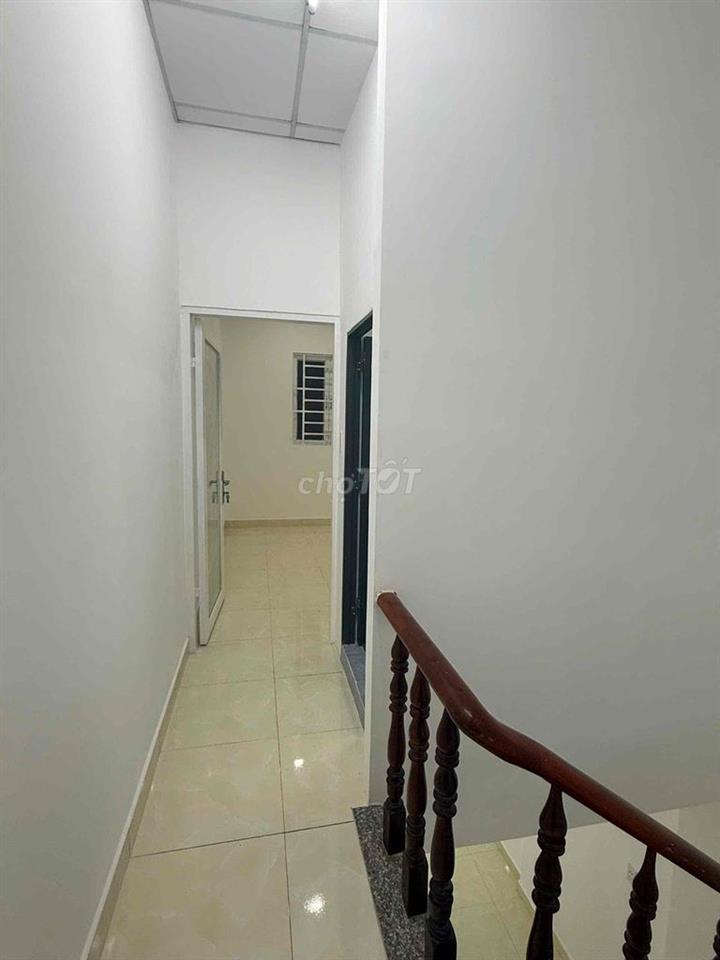 SIEU Phẩm bán đất tặng nhà 2 tầng DT 54M ( 3,10 x 18 ) đường lê văn vi