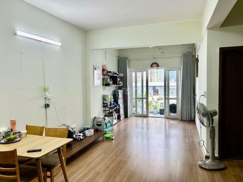 Bán CC Hoà Khánh 68m2 nội thất cao cấp