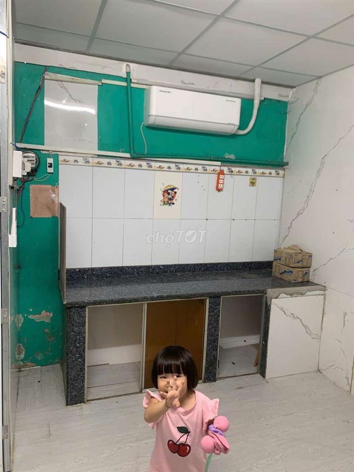 cần cho thuê phòng trọ có sẵn máy lạnh đời mới