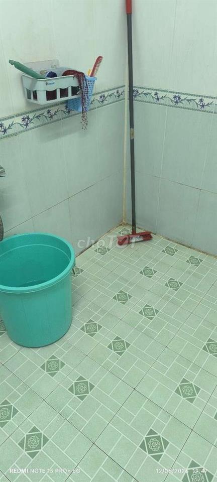 cần cho thuê phòng trọ có sẵn máy lạnh đời mới