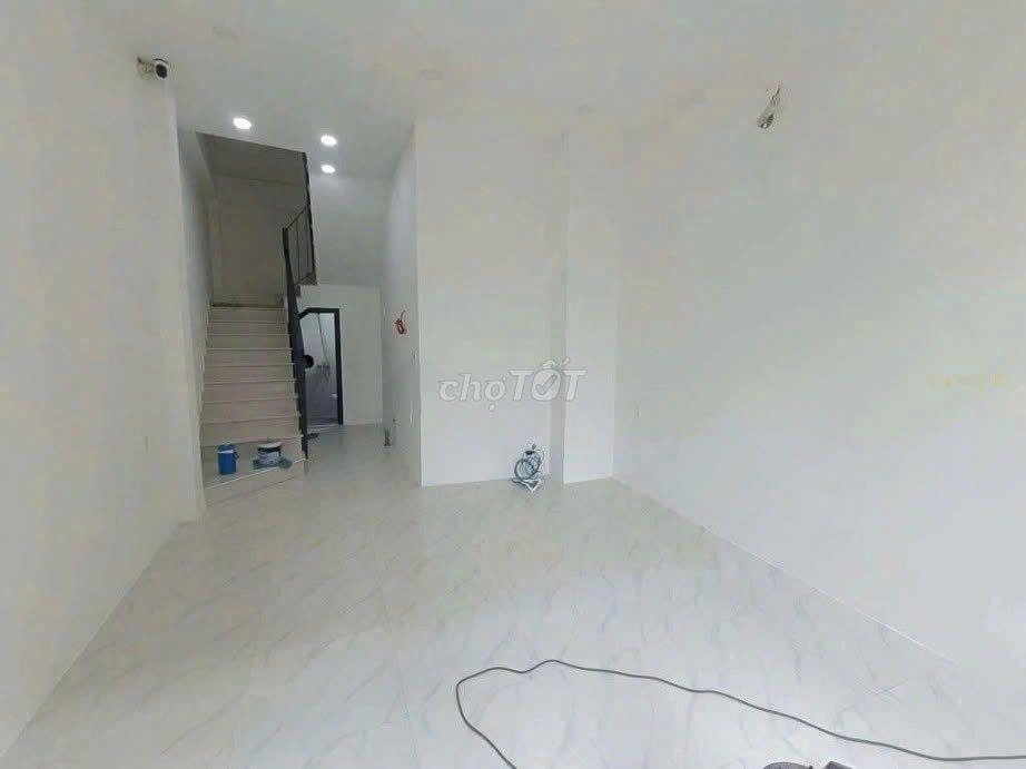 CHO THUÊ NHÀ : Phó Đức Chính, Phường 1, Quận Bình Thạnh.
