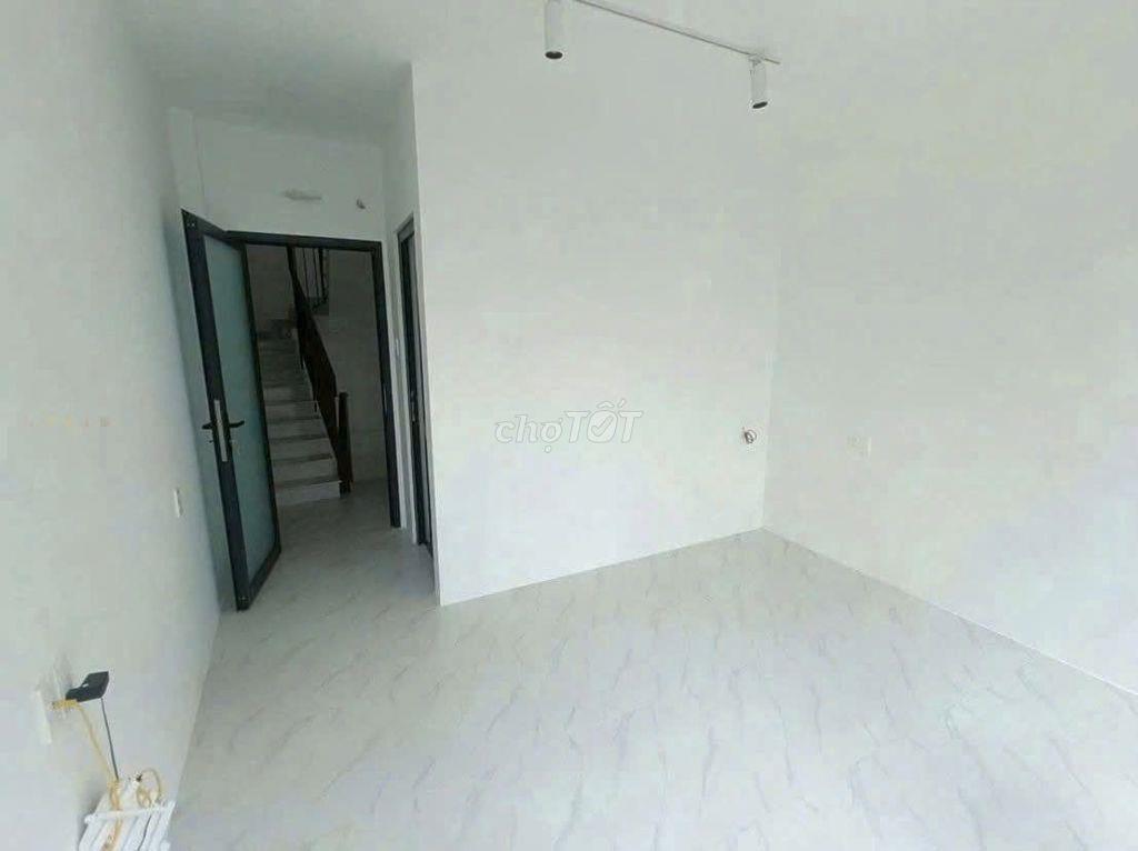 CHO THUÊ NHÀ : Phó Đức Chính, Phường 1, Quận Bình Thạnh.