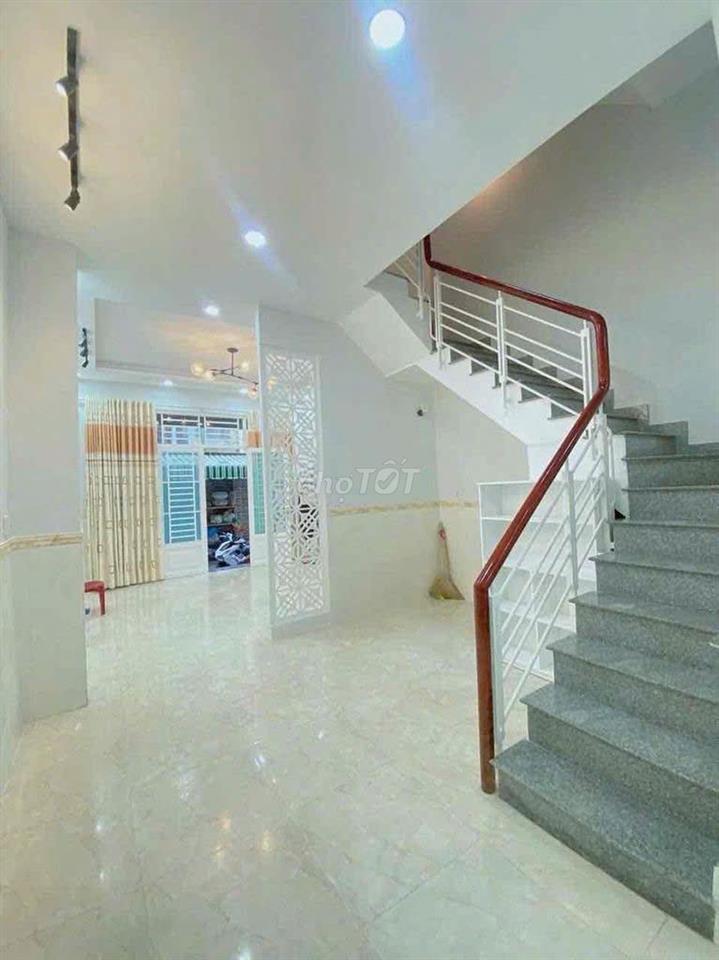 CHO THUÊ NHÀ : 343/  Tô Hiến Thành, Phường 12, Quận 10.
