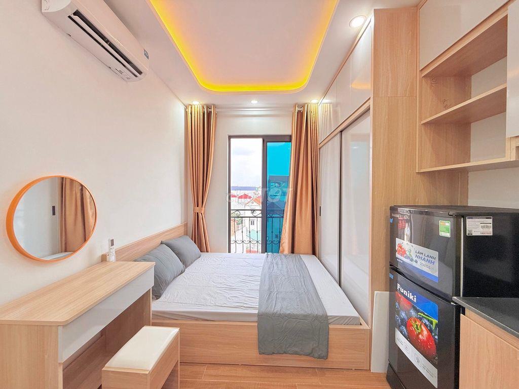 Sát cạnh đại học công nghiệp, có thể đi bộ tới trường