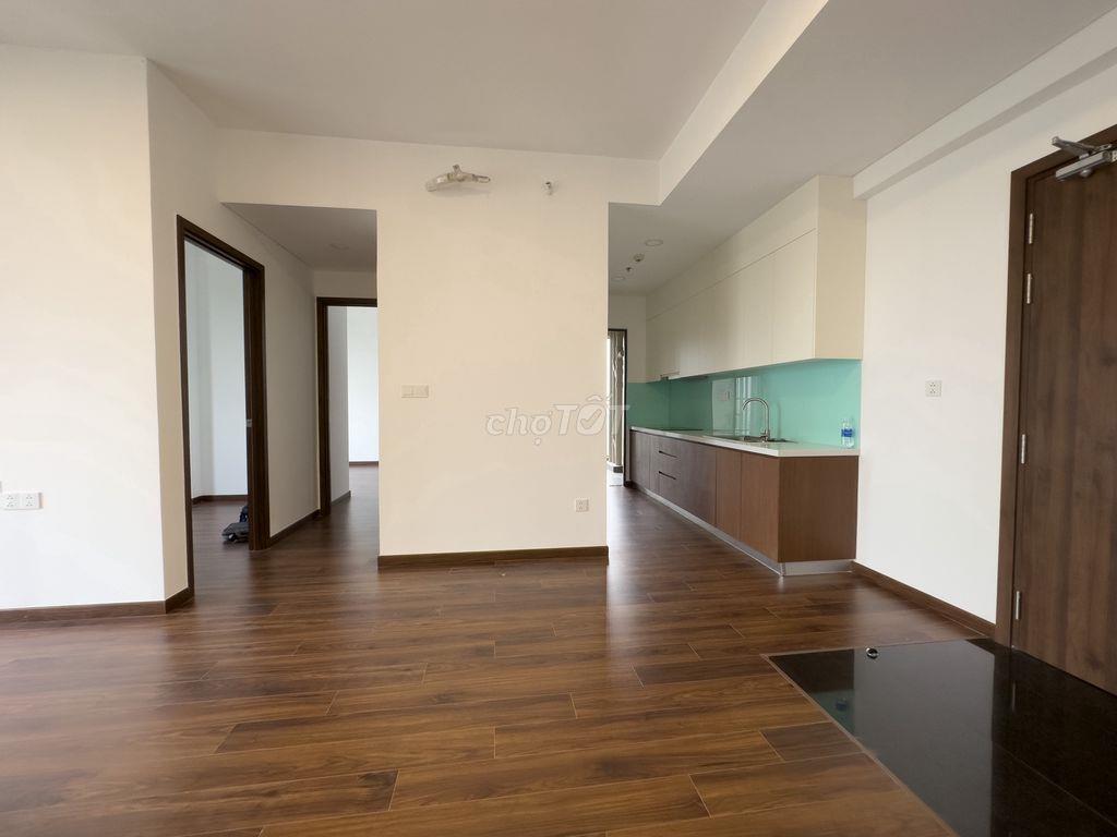 Cho thuê căn góc MP678, tầng cao, view trọn kênh đào