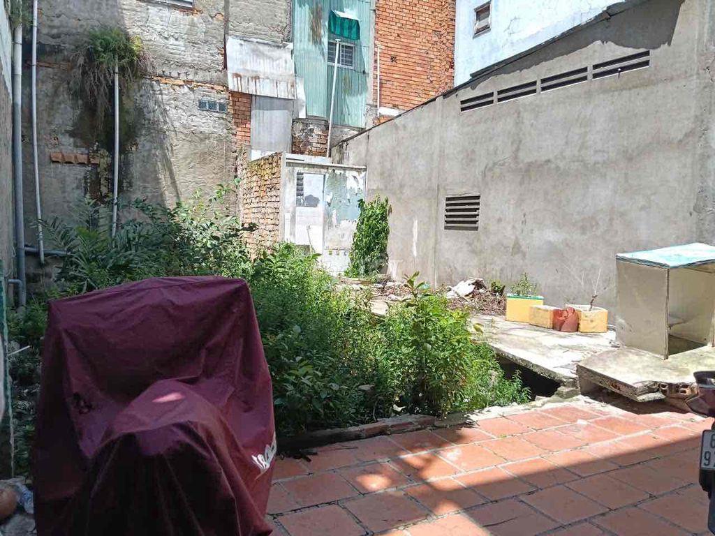 Nền hẻm Hà Hoàng Hổ Mỹ Xuyên