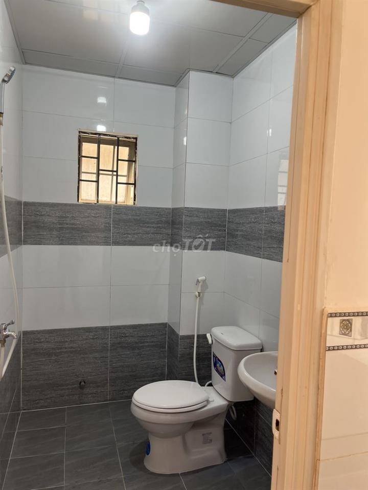 CĂN HỘ CĂN GÓC TẦNG TRỆT CHUNG CƯ LÊ TRỰC CHO THUÊ