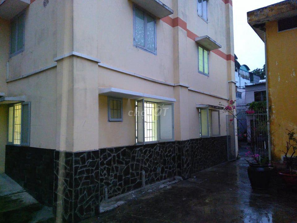 CĂN HỘ CĂN GÓC TẦNG TRỆT CHUNG CƯ LÊ TRỰC CHO THUÊ