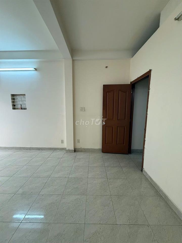 CHO SINH VIÊN NỮ THUÊ PHÒNG -CÓ WC RIÊNG-BAN CÔNG /CỬA SỔ THOÁNG MÁT