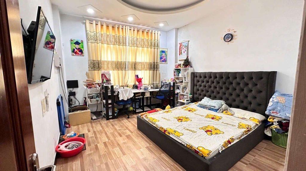NHÀ PHAN HUY ÍCH KẾ BÊN EMAT : DT 7.5x8 :XÂY DỰNG 3LẦU  4 P.NGỦ