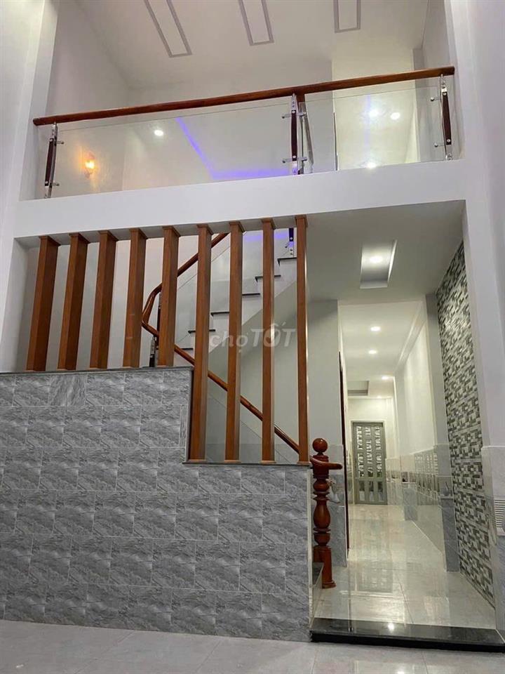 BÁN NHÀ H.THÀNH 13, 79M², HẺM XE TẢI, NGAY CHỢ.