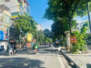 Nhà nguyên căn phù hợp gia đình khu vực yên tĩnh