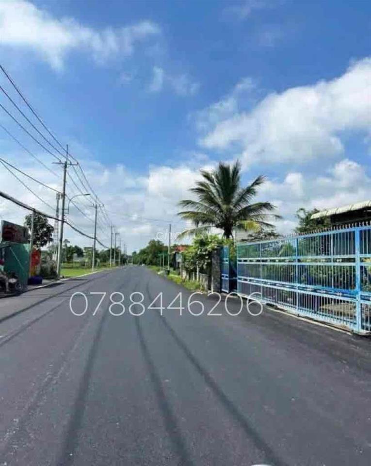 CHỦ VỀ QUÊ ĐỂ LẠI NHÀ VƯỜN