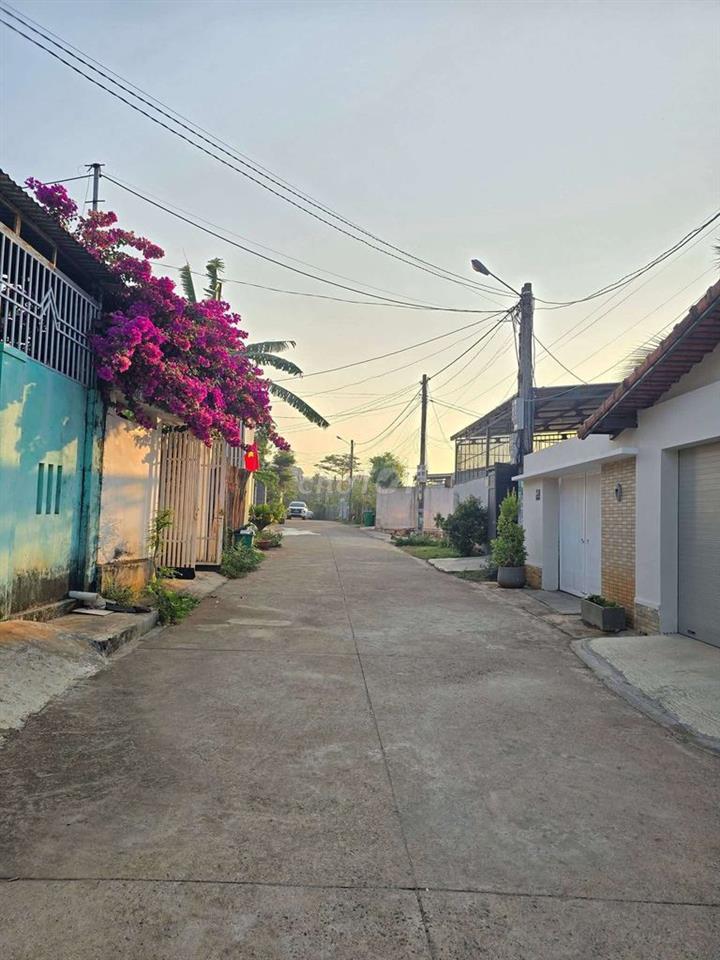 Cho thuê  nhà nguyên căn hẻm 264 Amakhe