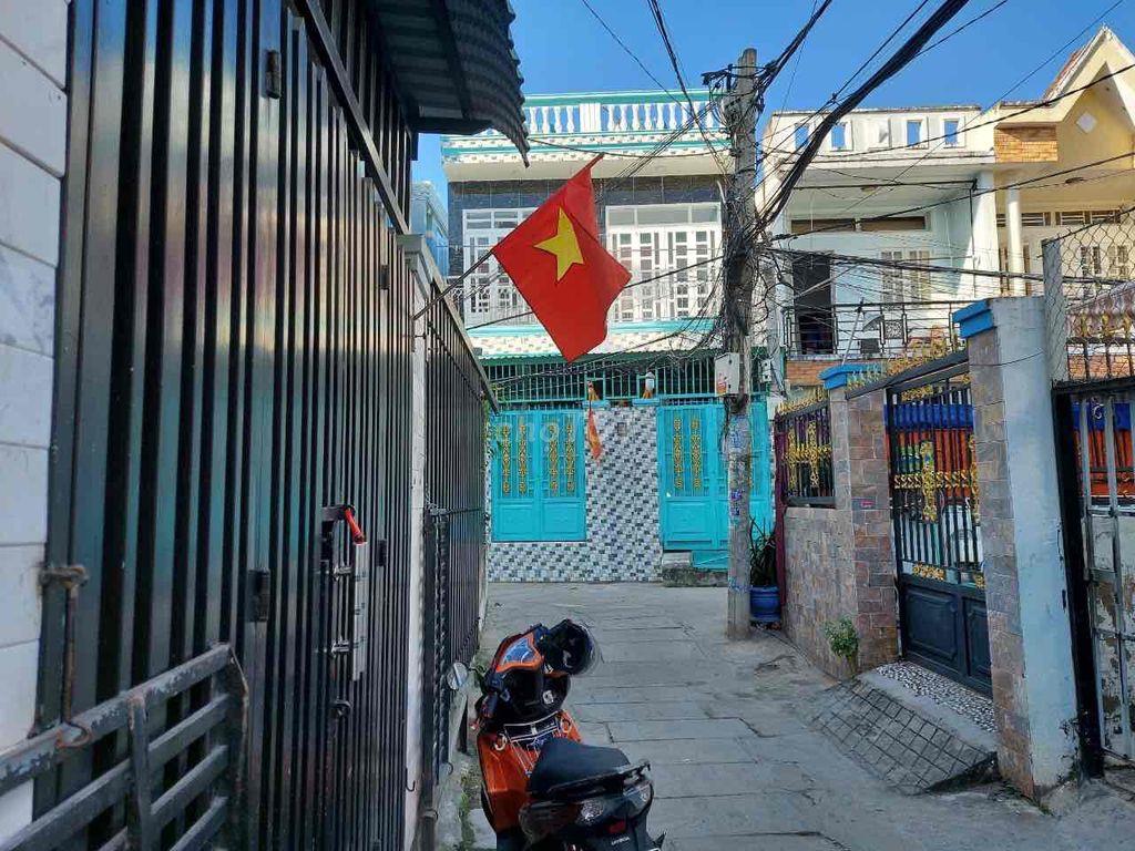 NHÀ TRỐNG DỌN VÀO LIỀN CHINH CHỦ  Cần cho thuê nhà nguyên căn mặt tiền