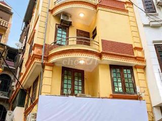 Cho thuê nhà nguyên căn, lô góc, 4 tầng kết hợp kinh doanh và ở