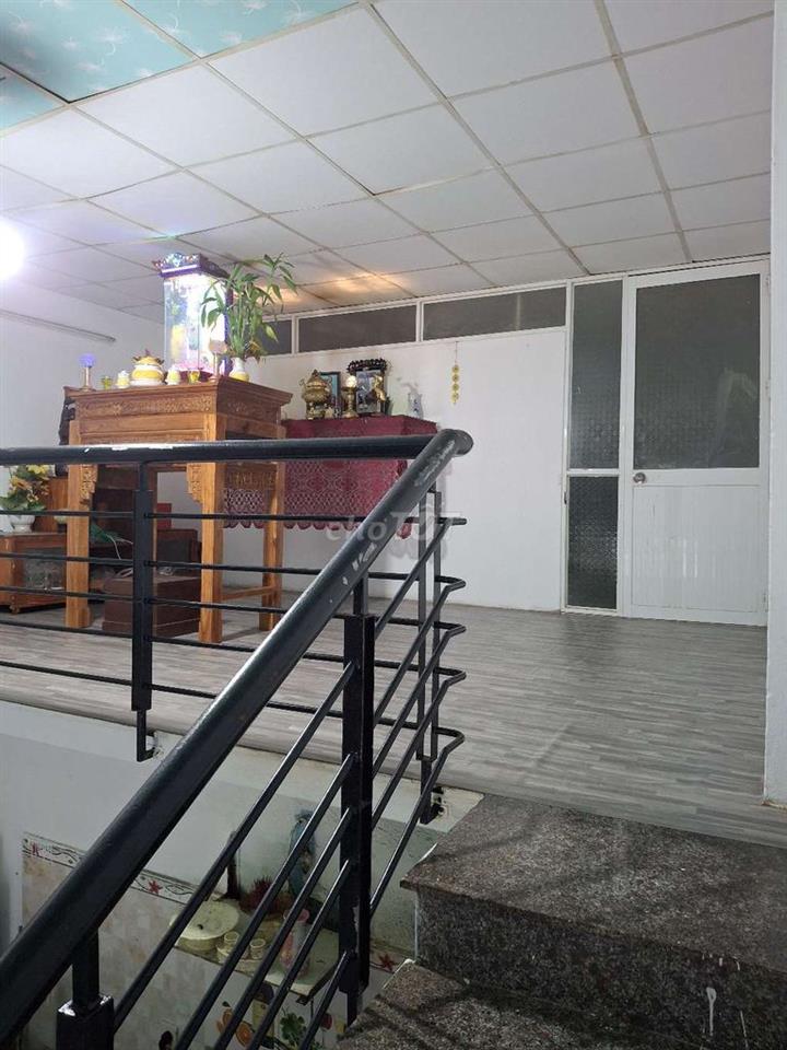 Nhà cấp 4 gác lửng
