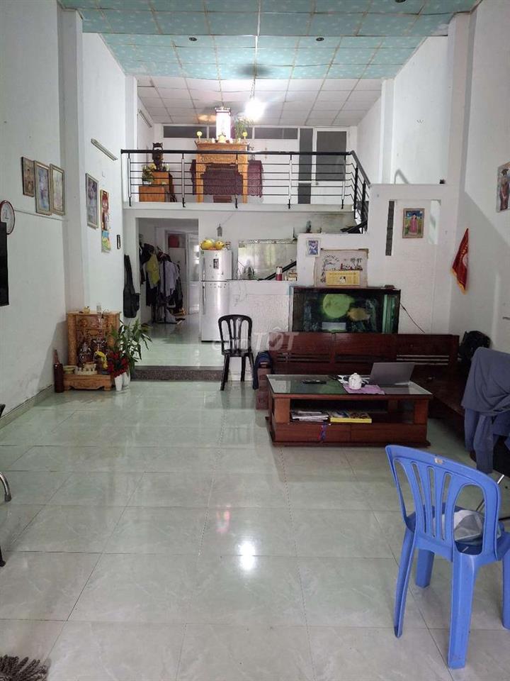 Nhà cấp 4 gác lửng