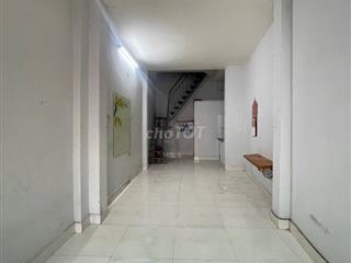 Nha ở riêng biệt, thông thoáng, thich hop ở gđ
