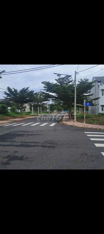 Đất Hồ Chí Minh Giá Rẻ đường oto
