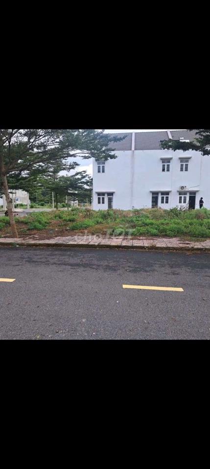 Đất Hồ Chí Minh Giá Rẻ đường oto