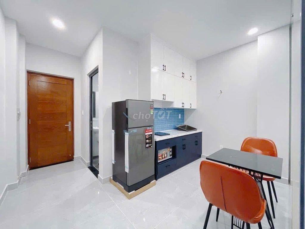 Căn hộ ban công - Lê Văn Sỹ, ngay Bờ Kè Trường Sa Quận 3