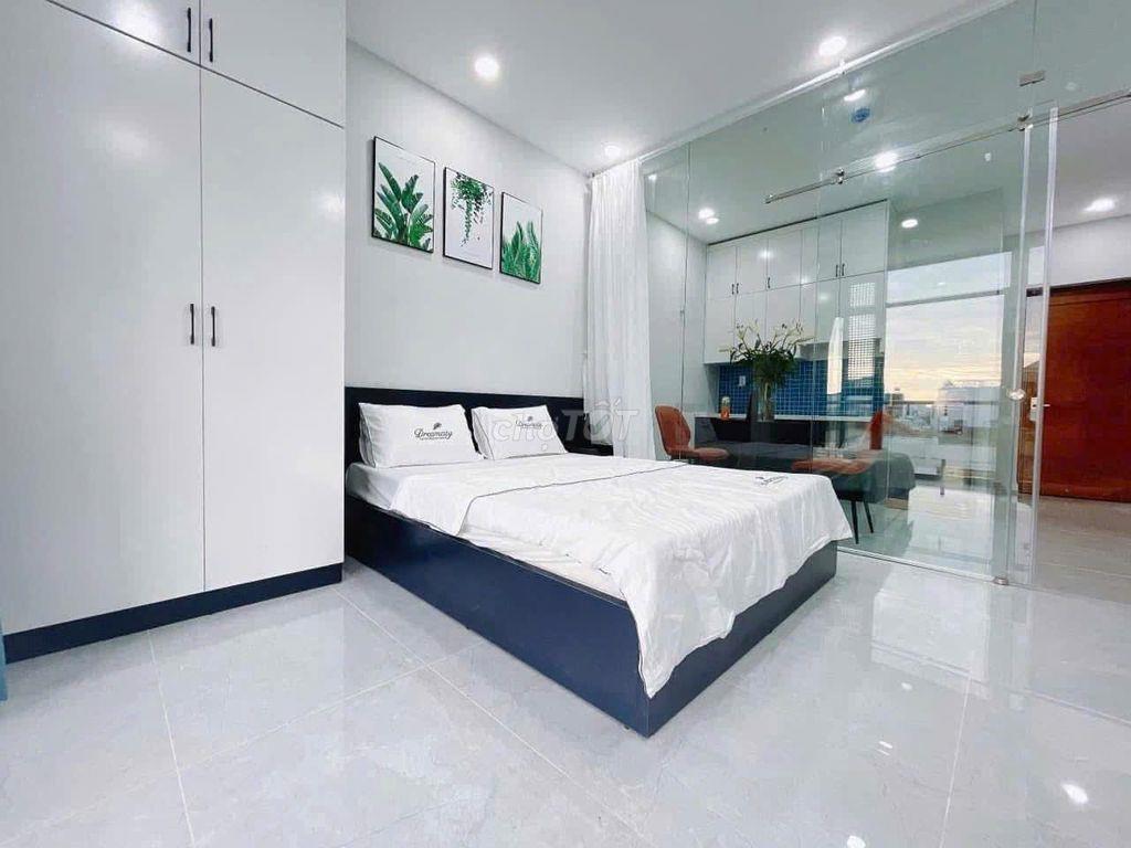 Căn hộ ban công - Lê Văn Sỹ, ngay Bờ Kè Trường Sa Quận 3