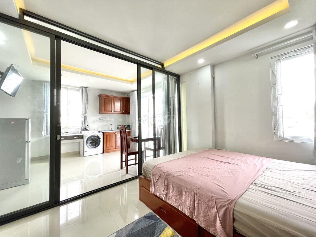 Căn Hộ Ban Công - Ngay Bờ Kè HOÀNG SA, MÁY GIẶT RIÊNG
