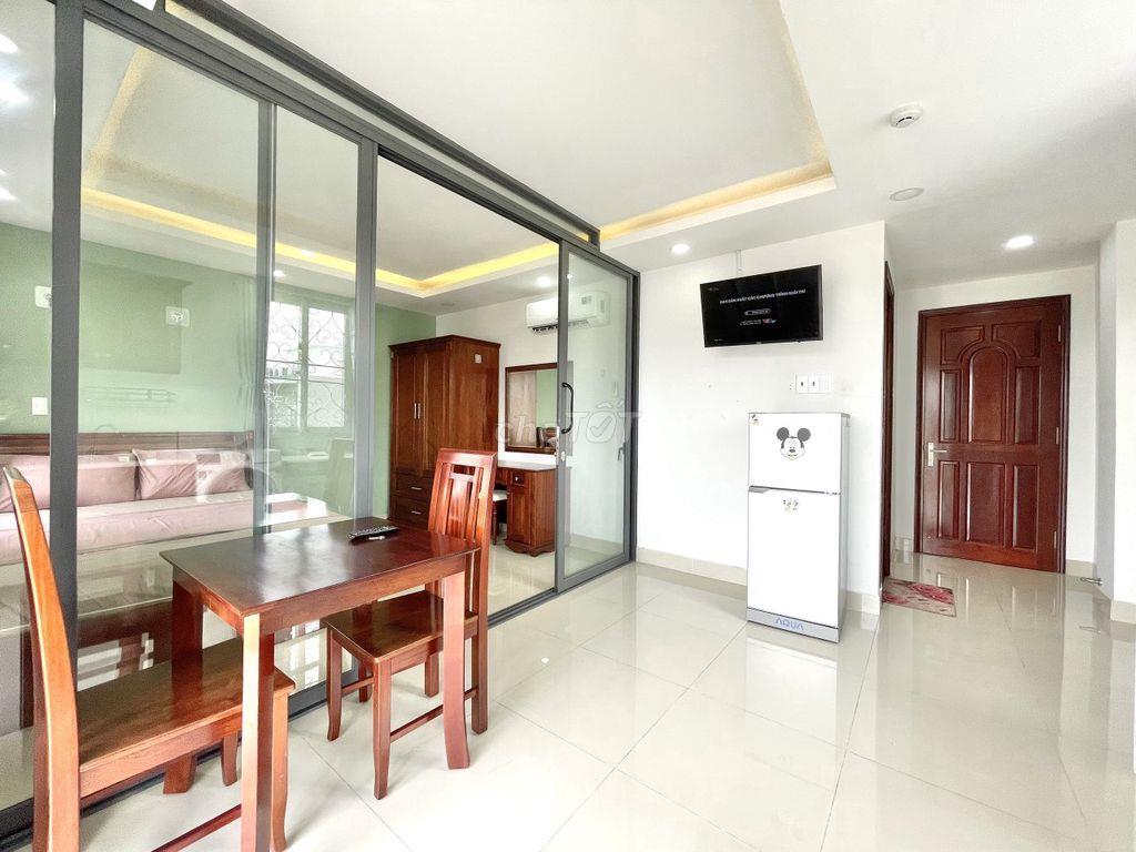 Căn Hộ Ban Công - Ngay Bờ Kè HOÀNG SA, MÁY GIẶT RIÊNG